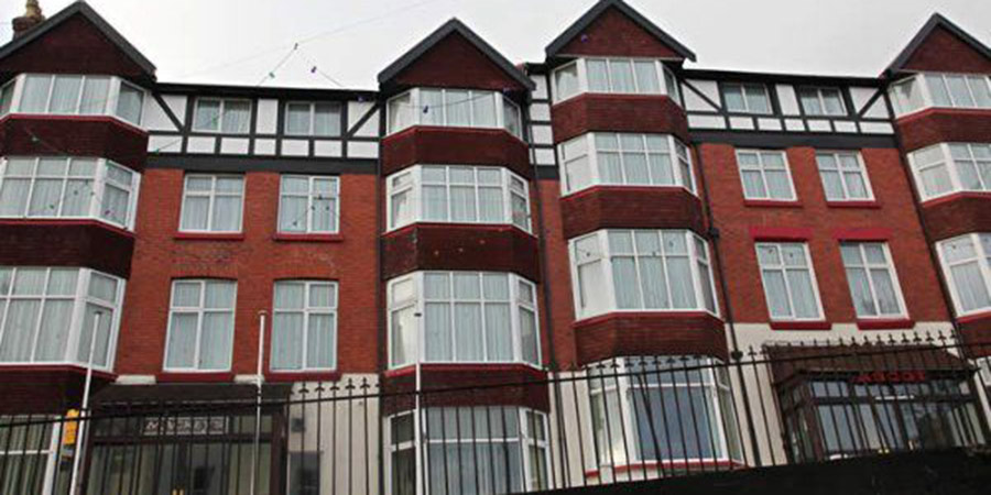 Ascot Hotel, Douglas